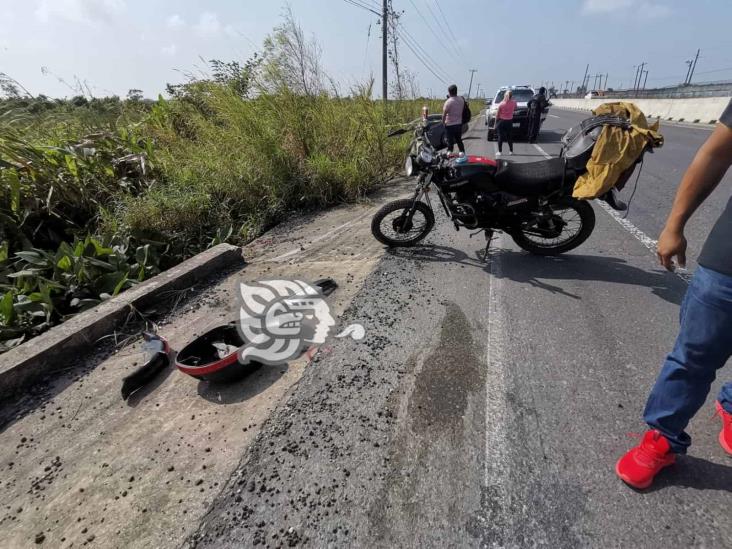 Par de accidentes en la Coatza-Villa dejan 6 lesionados y un muerto