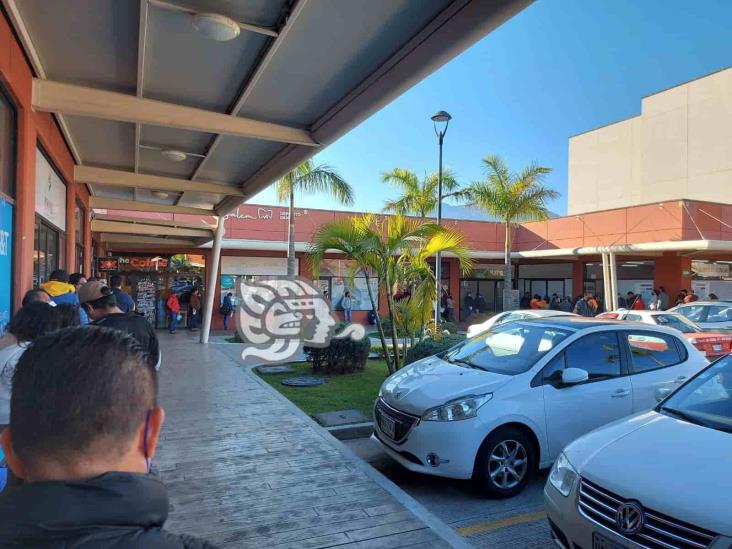 Trámite para renovación de licencias en Orizaba genera inconformidad en usuarios