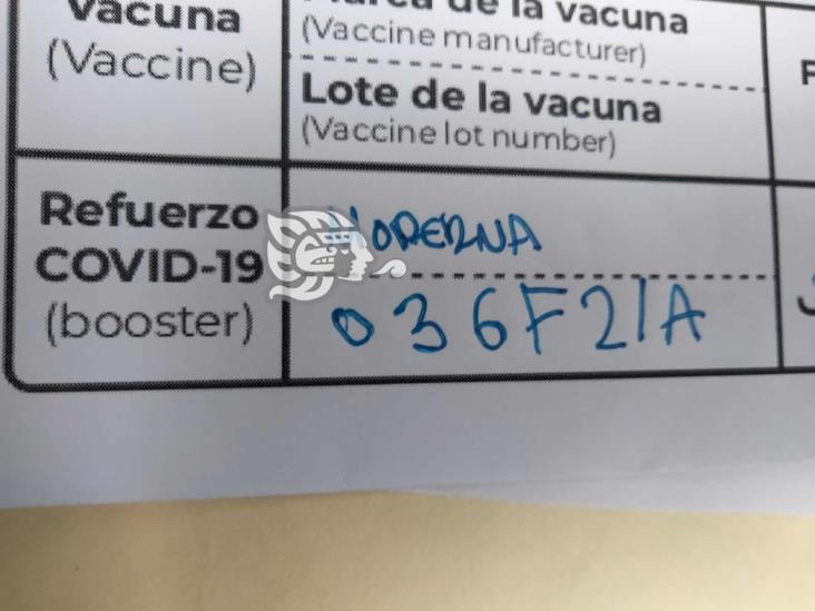 Cambian vacuna de refuerzo en Xalapa; aplican Moderna en vez de Astra