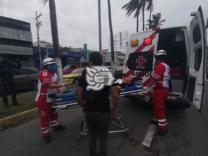 Choque deja a motociclista lesionado en avenida Miguel Alemán