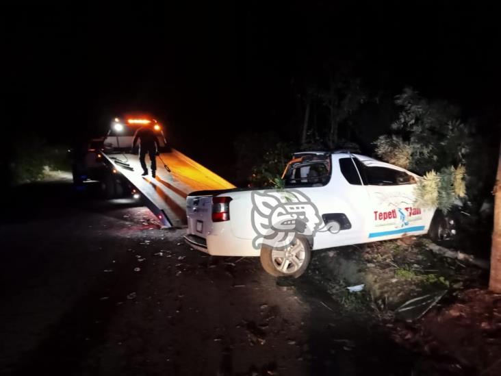 Exceso de velocidad provoca volcadura en Misantla