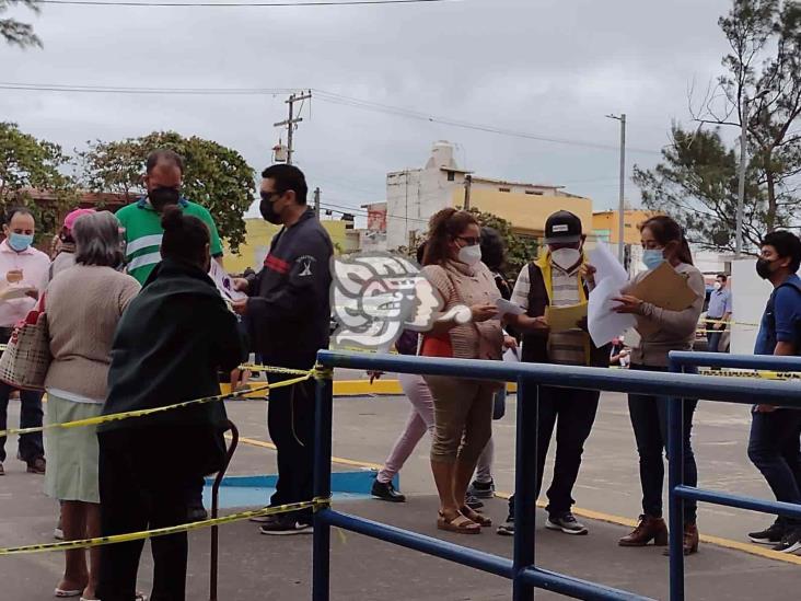 Continúa jornada de vacunación para personas de 40 a 59 en puerto de Veracruz