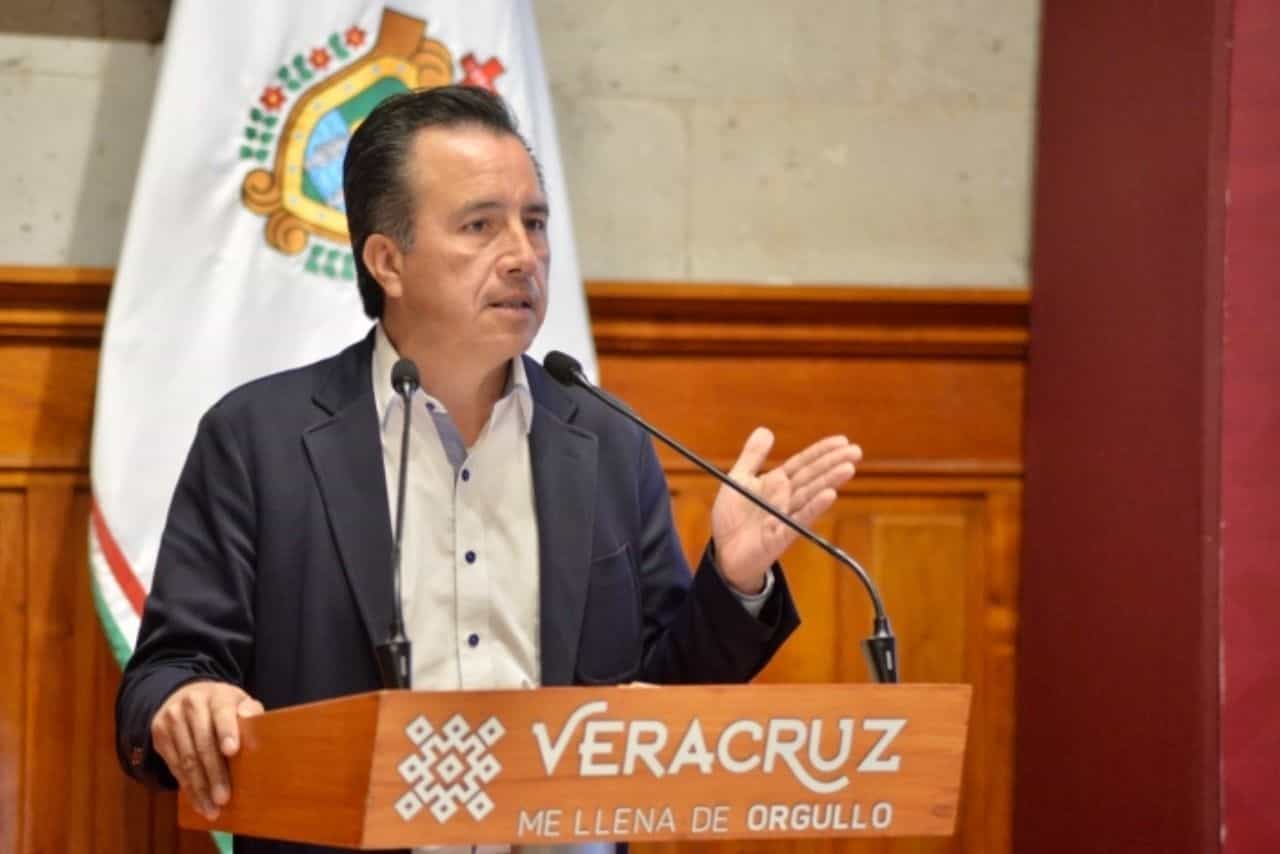 Se les cayó el teatro: Cuitláhuac García sobre Monreal