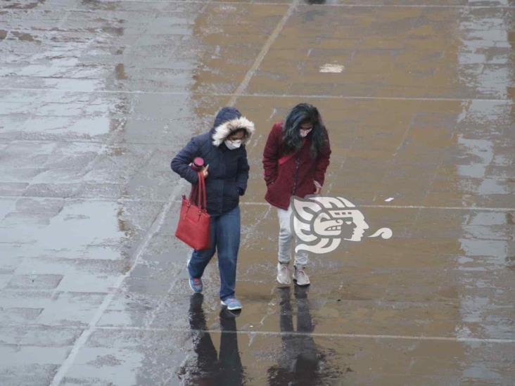 Abrígate; FF 25 atraviesa Veracruz; 10 grados en Xalapa