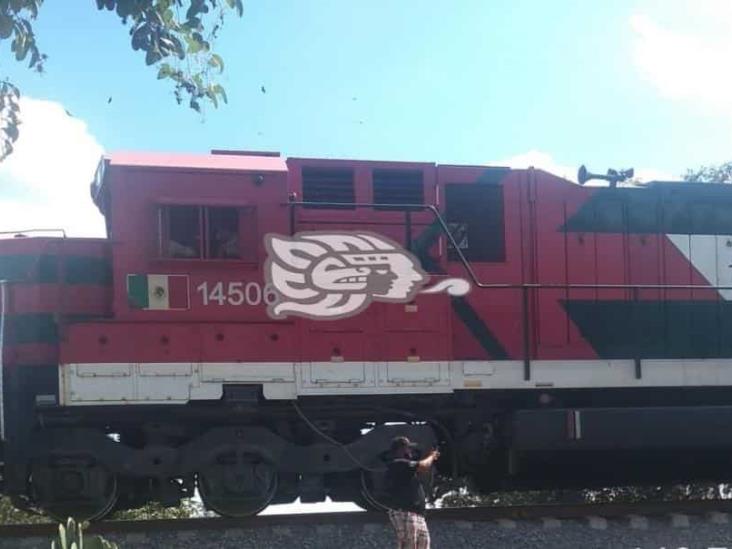 Tren arrolla y mata a abuelito en Tierra blanca