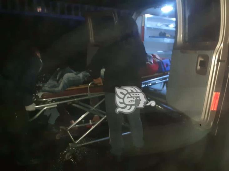 Dos heridos deja choque entre taxi y particular en la Rafael Lucio-Tlacolulan