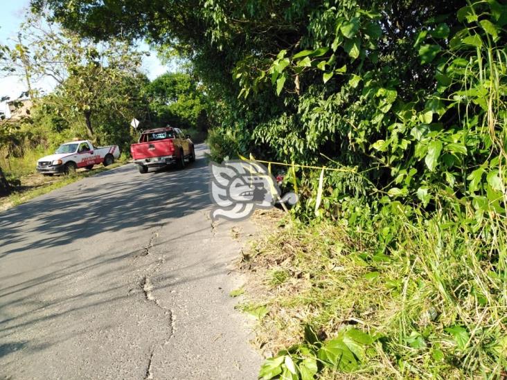 Atienden deslave en el tramo carretero Nanchital-Ixhuatlán