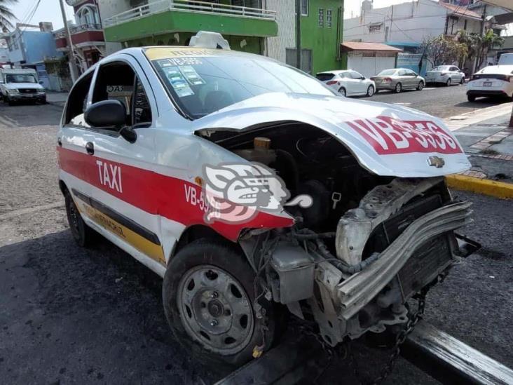 Se registra accidente en calles del centro de Veracruz; deja un lesionado