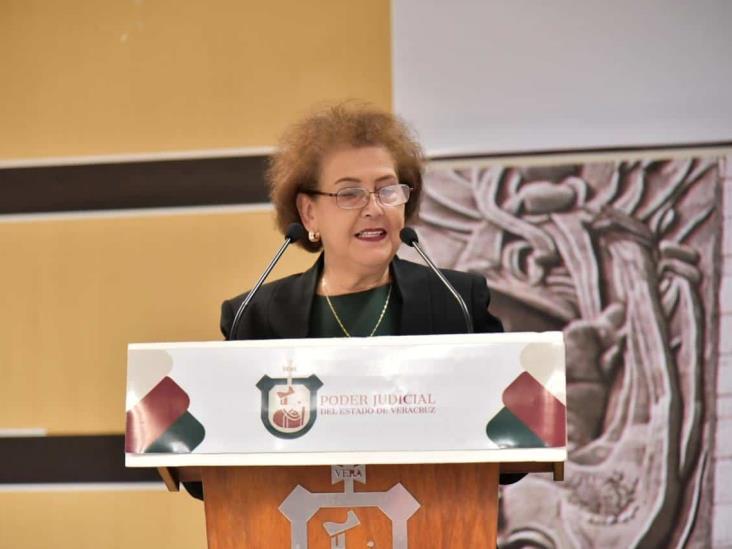 ¡Se aferra al cargo! Congreso de Veracruz otorga dispensa a presidenta del TSJ