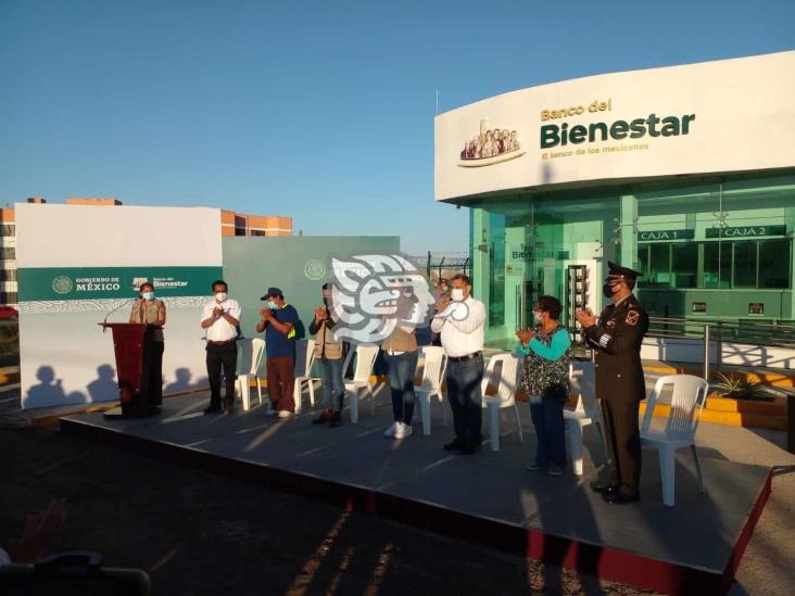 Apertura de sucursal del Banco Bienestar en el poniente de Coatzacoalcos