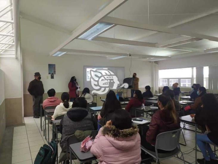 Vuelven a las aulas en el SEA de la UV campus Coatzacoalcos