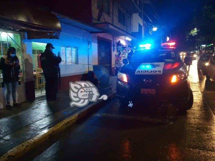 Hombre de 60 años pierde la vida sobre acera de avenida Circunvalación, en Orizaba