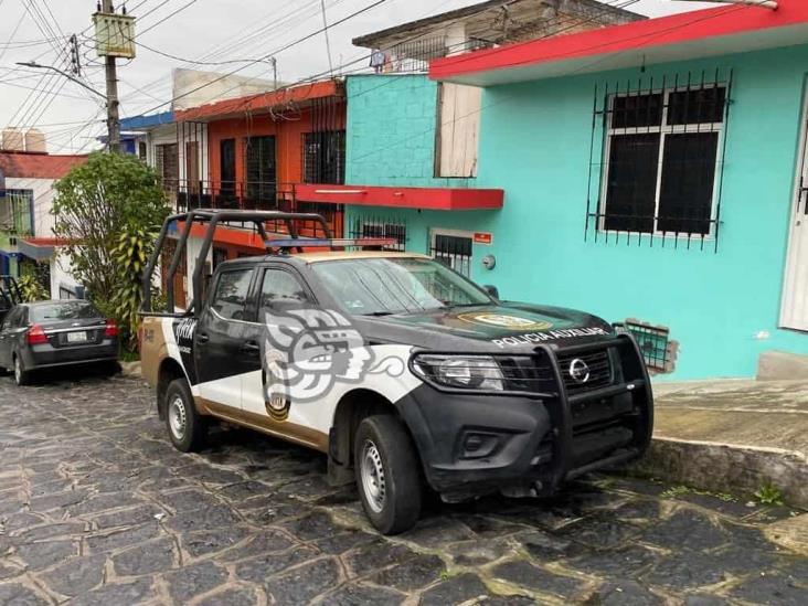 Xalapa: jardineras de calle Jalisco, ‘un baño público’ para elementos del IPAX