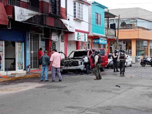 Incendian camioneta de Ramiro Condado; hermano de ex alcalde de Acayucan