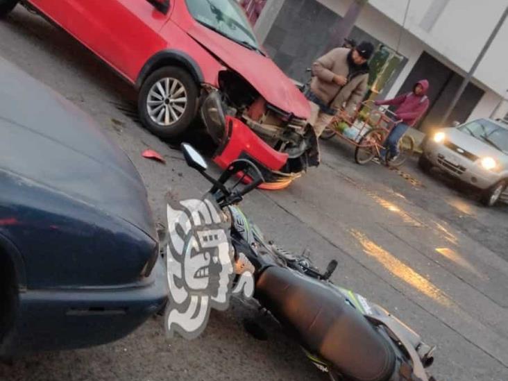 Choque entre camioneta y motocicleta dejó un herido en Orizaba