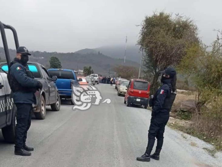 Pobladores bloquean vías férreas en Acultzingo; protestan contra Ferrosur