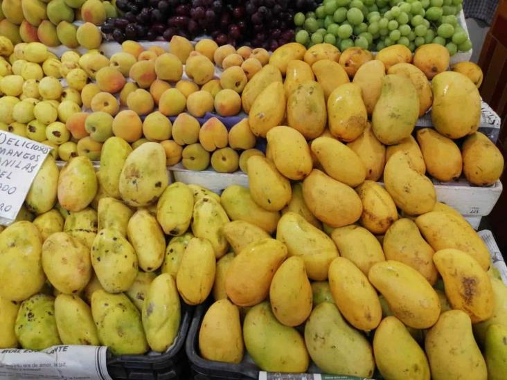 Incrementan precios de frutas y verduras en mercados de Veracruz