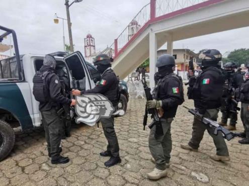 Desarma FC a la policía de San Juan Evangelista