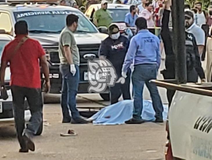 En intento de asalto, lo matan a batazos en fraccionamiento de Cosoleacaque