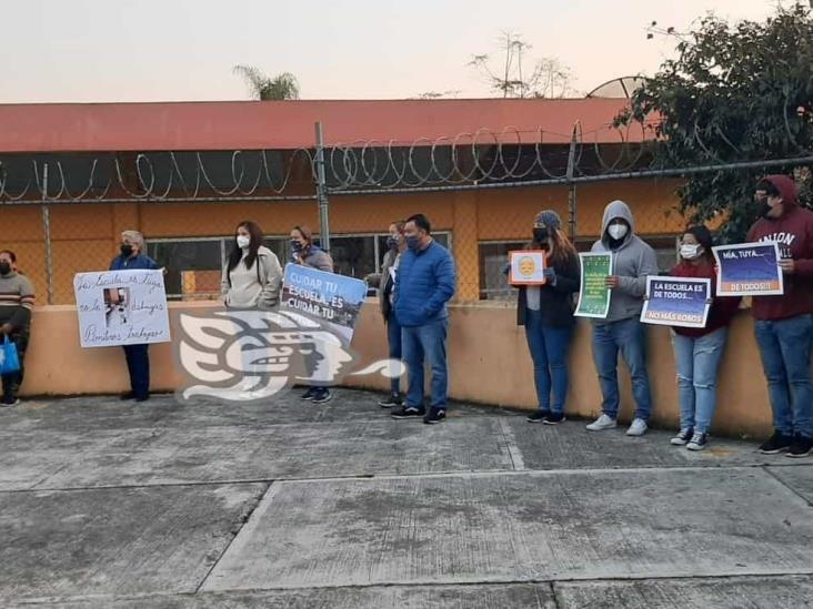 Se roban hasta el filtro sanitario en escuela de San Marcos; maestros demandan apoyo