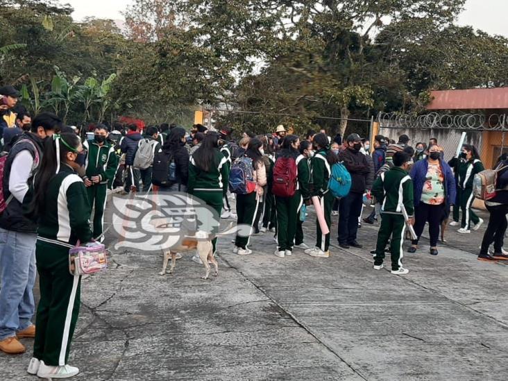 Se roban hasta el filtro sanitario en escuela de San Marcos; maestros demandan apoyo