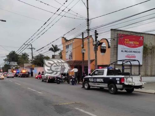 Oficiales de SSP detienen a presunto delincuente sobre boulevard Córdoba-Fortín