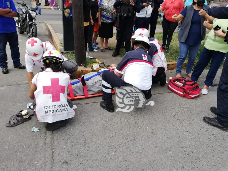 Reportan grave a hombre atropellado por camión de la Línea 2 en Córdoba