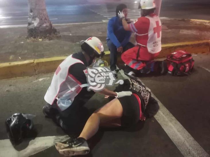 Joven pareja resulta lesionado tras ser impactados