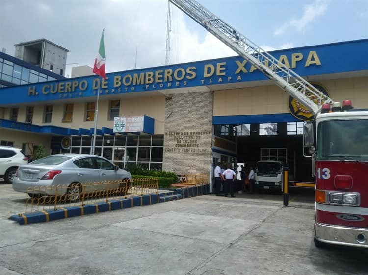 Bomberos veracruzanos, héroes olvidados; congelan ley para que se les asigne salarios