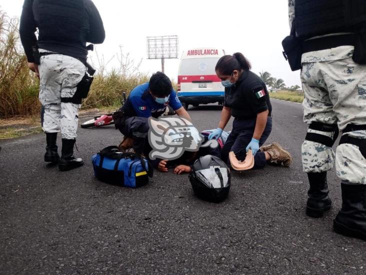 PC atendió a motociclista luego de derrapar en “Las Matas”