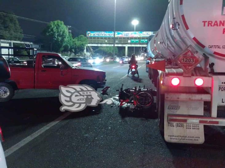 Dos heridos dejó choque entre moto y camioneta en bulevar Xalapa- Banderilla