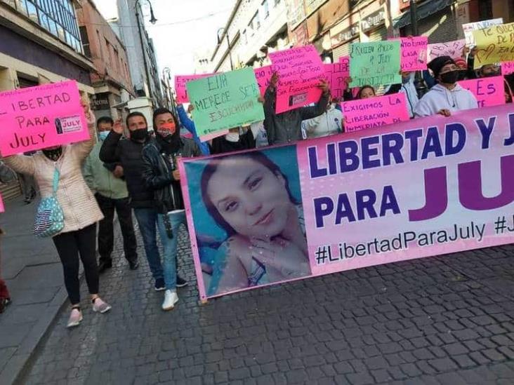 Padres de July Raquel N van contra policías de la FGE por tortura y violencia sexual