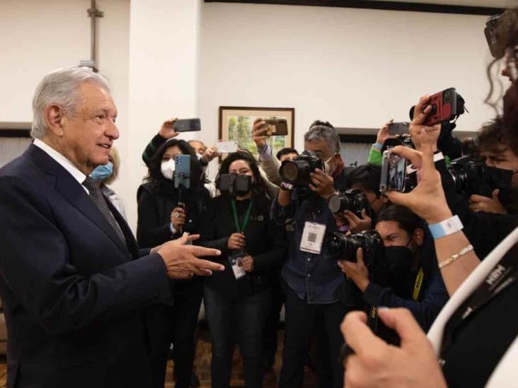 ¡Por primera vez! AMLO abre las puertas de Palacio Nacional a reporteros