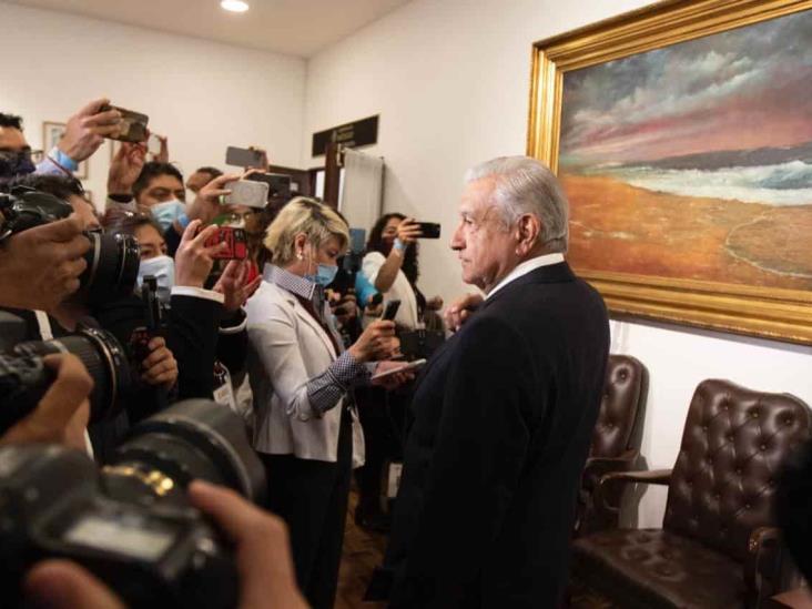 ¡Por primera vez! AMLO abre las puertas de Palacio Nacional a reporteros