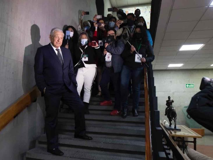 ¡Por primera vez! AMLO abre las puertas de Palacio Nacional a reporteros