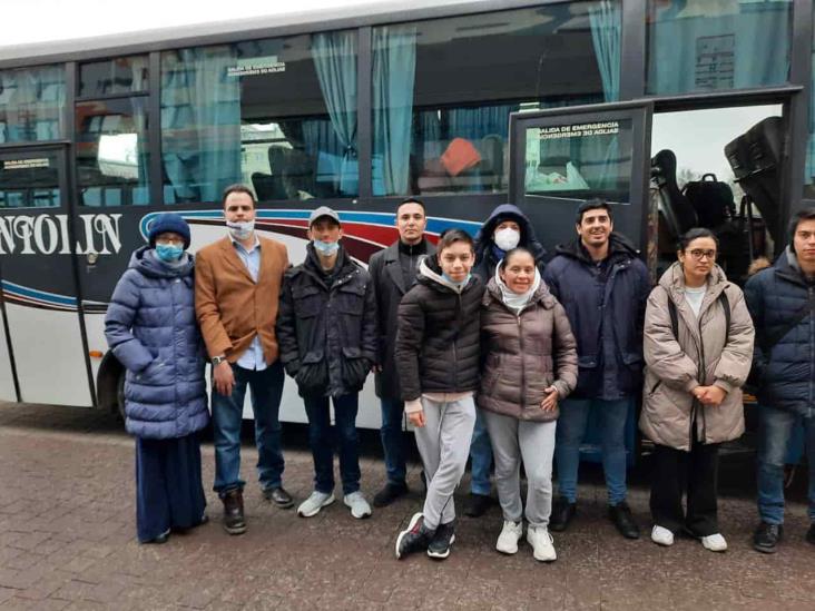 Sale autobús con mexicanos de Ivano-Frankivsk hacia Rumania