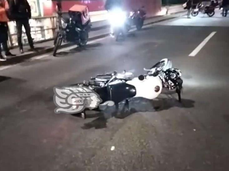 Muere motociclista tras derrapar en avenida Lázaro Cárdenas, en Xalapa