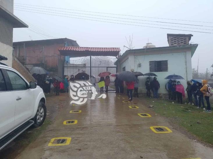 Pobladores de Tlaquilpa toman instalaciones de preescolar Fortino Jaramillo