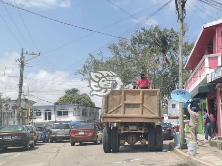 Nanchital comienza a restablecer el servicio de limpia pública