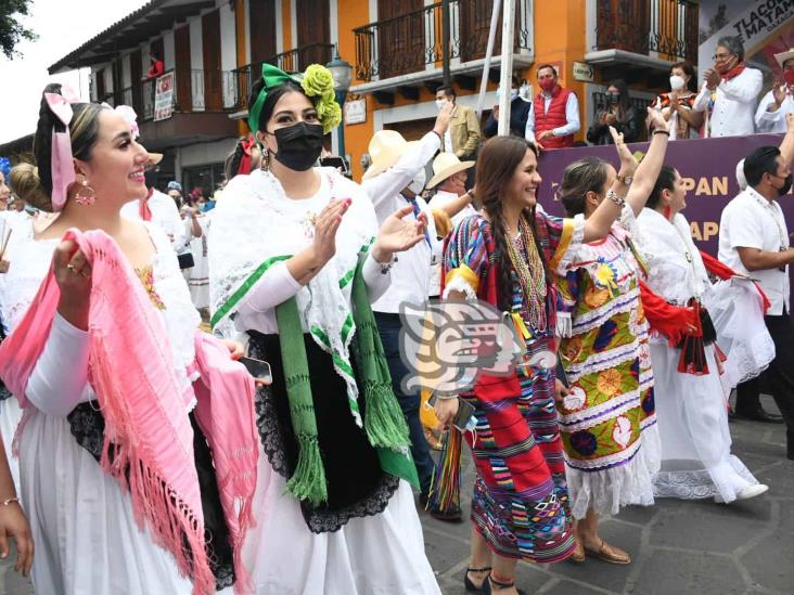 Gastronomía, danza, vestimenta y música,  en  encuentro Orgullo Veracruzano