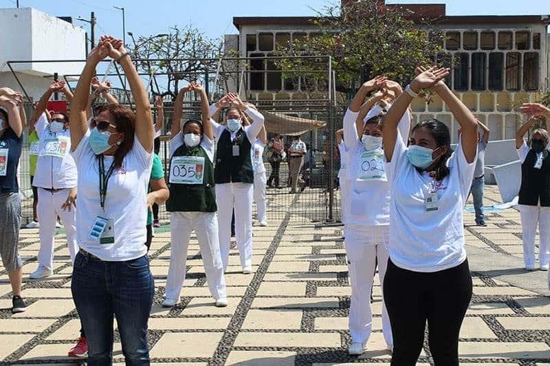 Realiza UMAE del IMSS en Veracruz triatlón ‘Brinca, Corre, Rueda’