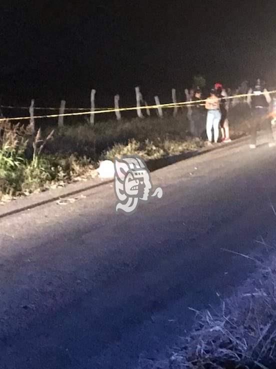 Identifican a joven hallada muerta tras derrape en moto en Loma Iguana