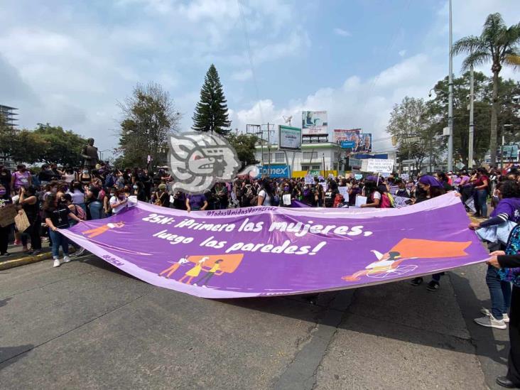 #8M: ‘Ninguna más en el olvido, ninguna más asesinada’, claman veracruzanas en Xalapa