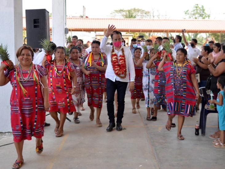 En Veracruz, se escucha la voz de la mujer indígena: Cuitláhuac García
