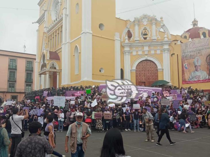 #8M: ‘Ninguna más en el olvido, ninguna más asesinada’, claman veracruzanas en Xalapa