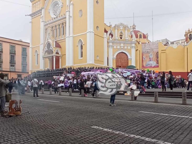 #8M: ‘Ninguna más en el olvido, ninguna más asesinada’, claman veracruzanas en Xalapa