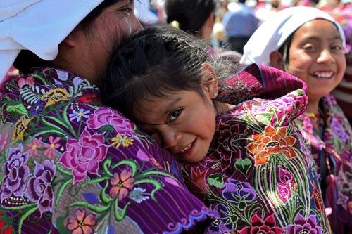 8M: El doble estigma de ser mujer indígena en México