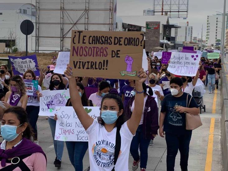 Mujeres exigen un alto a los feminicidios; se manifiestan en Boca del Río