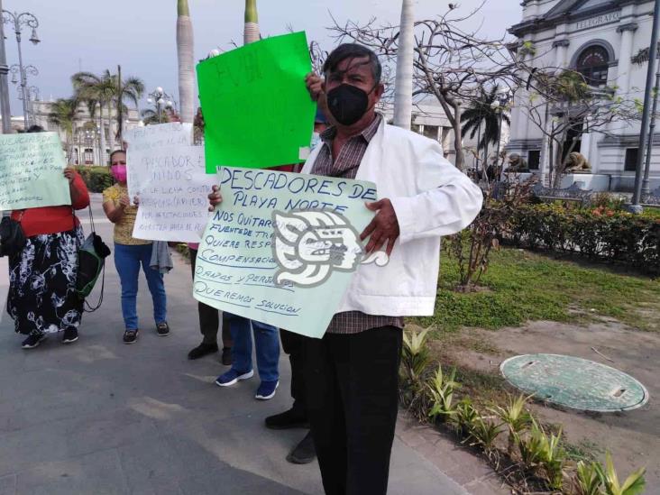 Continúa manifestación de pescadores contra Asipona en Veracruz