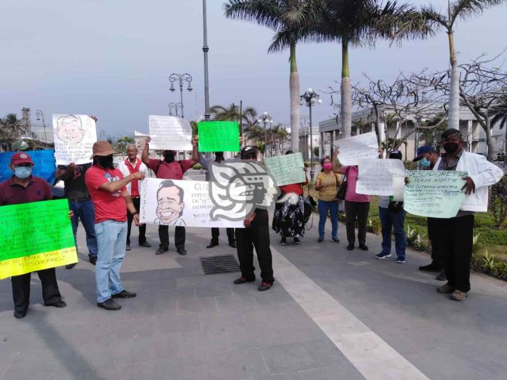 Continúa manifestación de pescadores contra Asipona en Veracruz